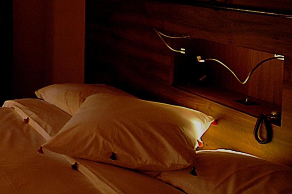 Chateau Le Rosey Hotell Nyon Rom bilde